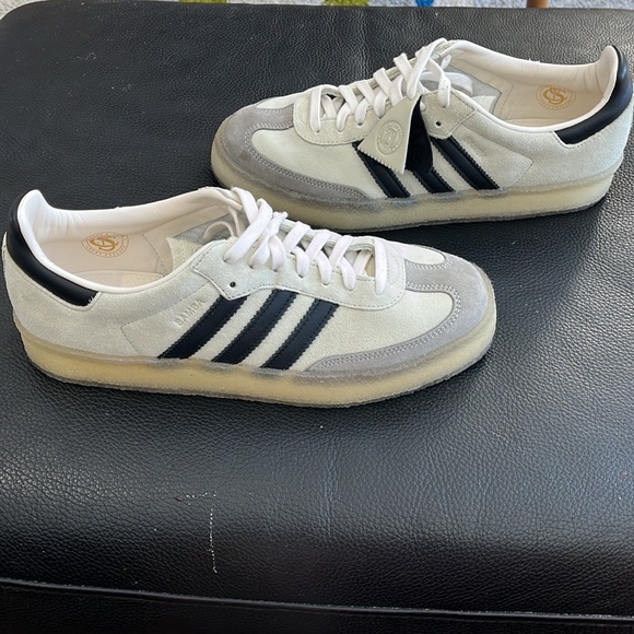 Ronnie Fieg x Clarks x 8th Street Samba 'Kithmas - Picture 5 of 12